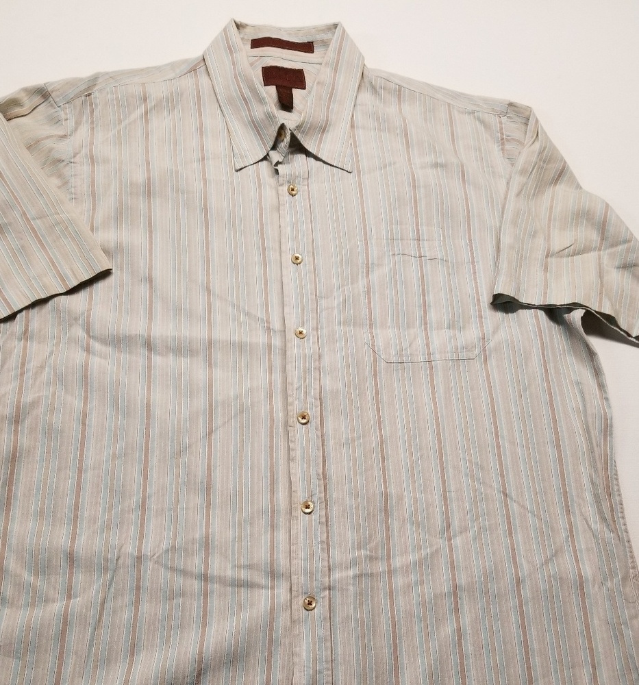 Born‎ button down shirt